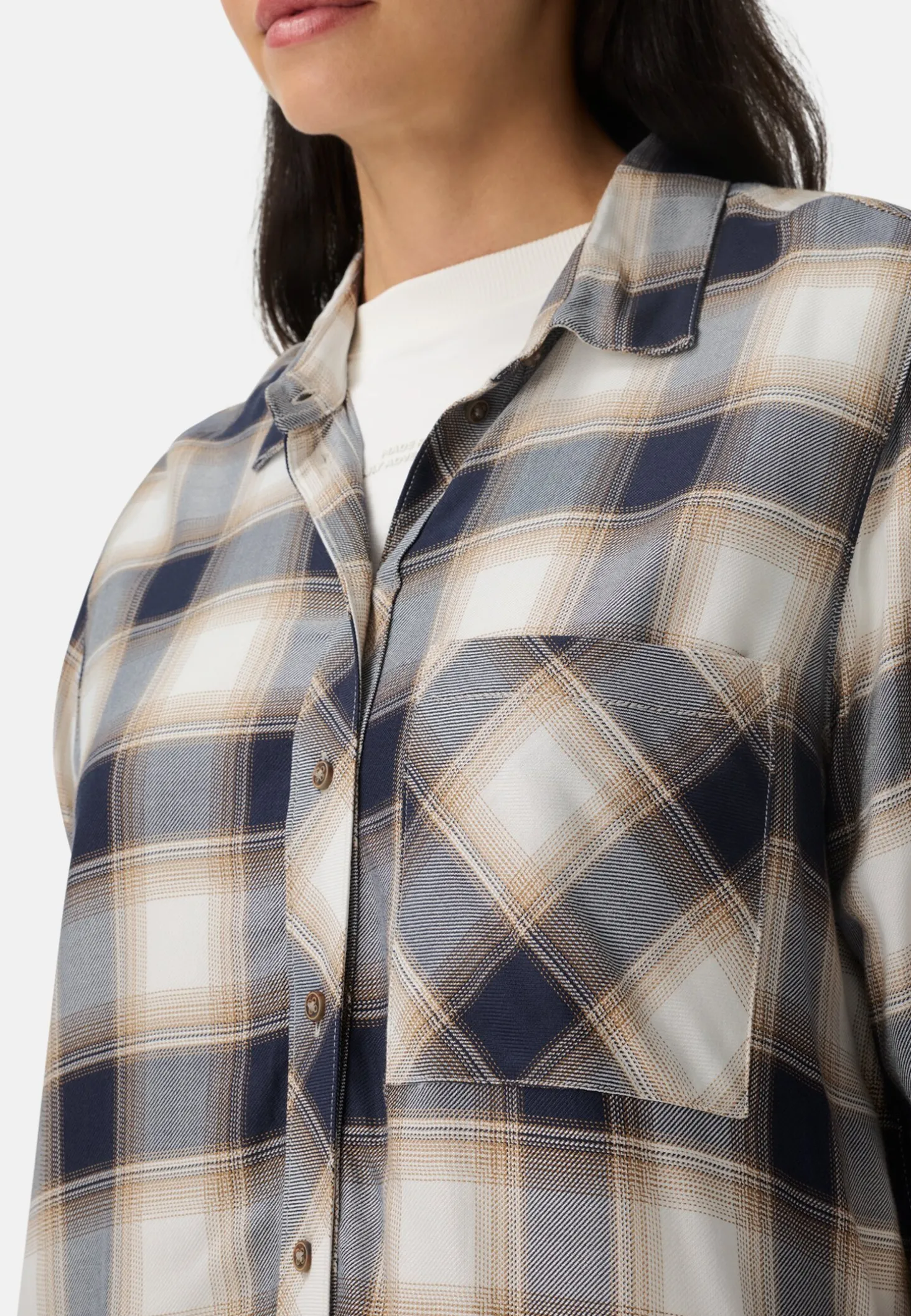 Bluse aus reiner Viskose