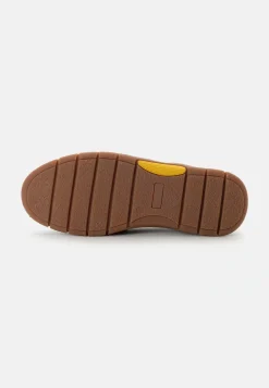 Bootschuhe aus Nubukleder