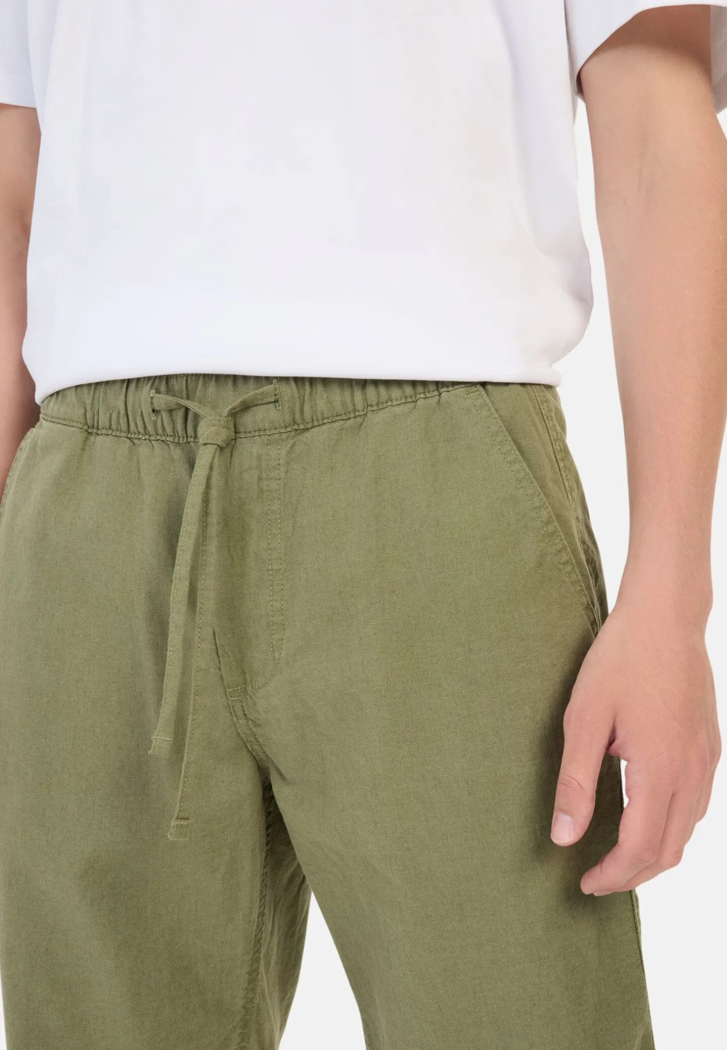 Chino Shorts mit elastischem Bund