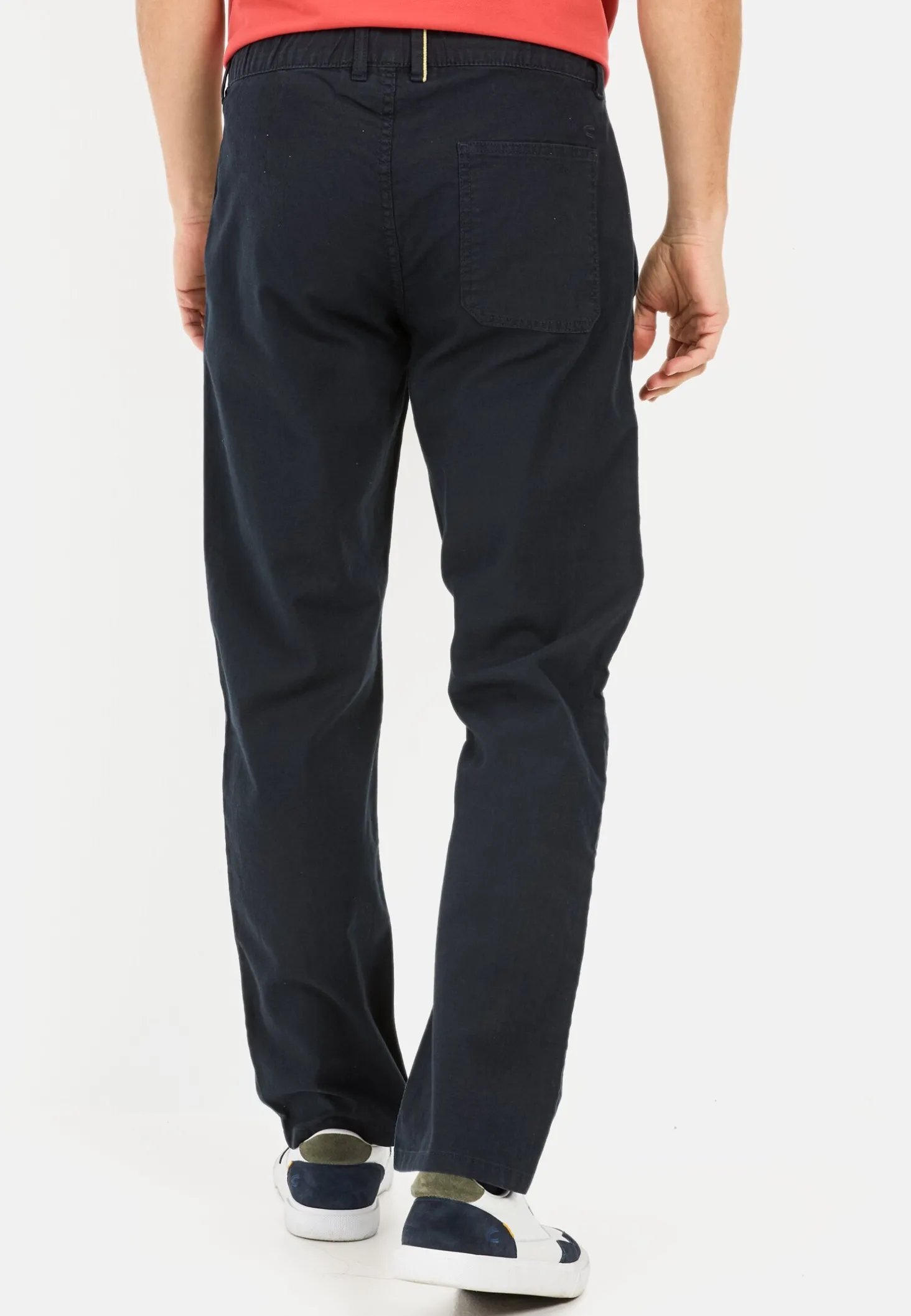 Chinohose mit Kordelzug aus einem Leinenmix
