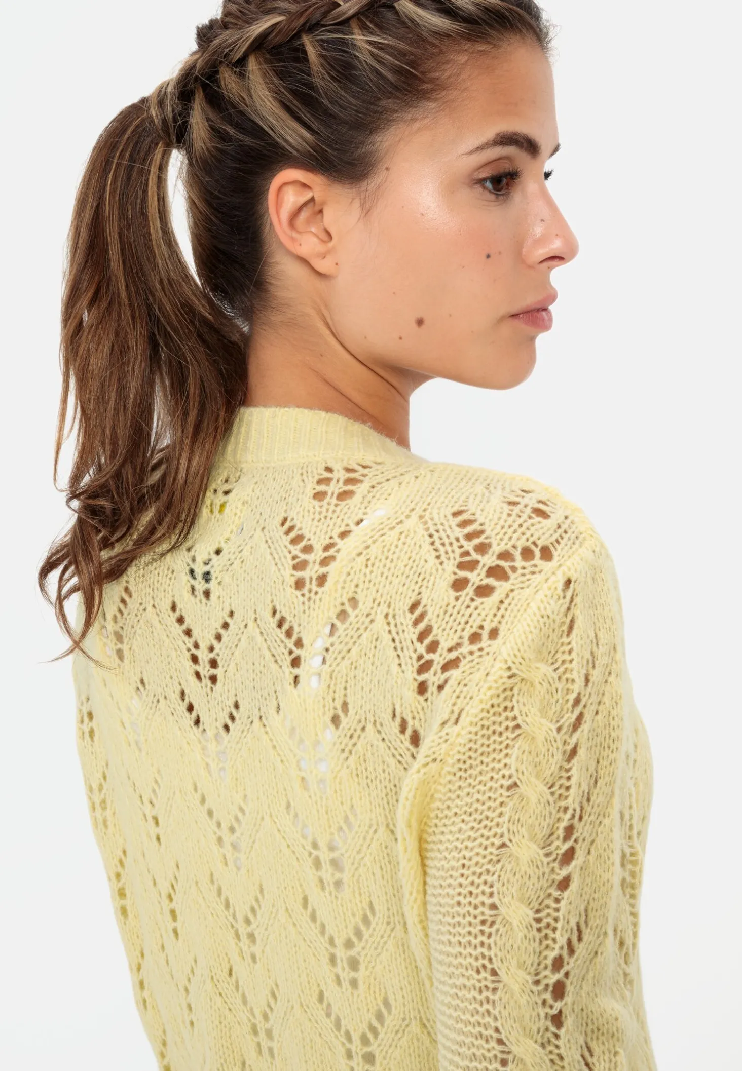 Feinstrickpullover mit V-Ausschnitt
