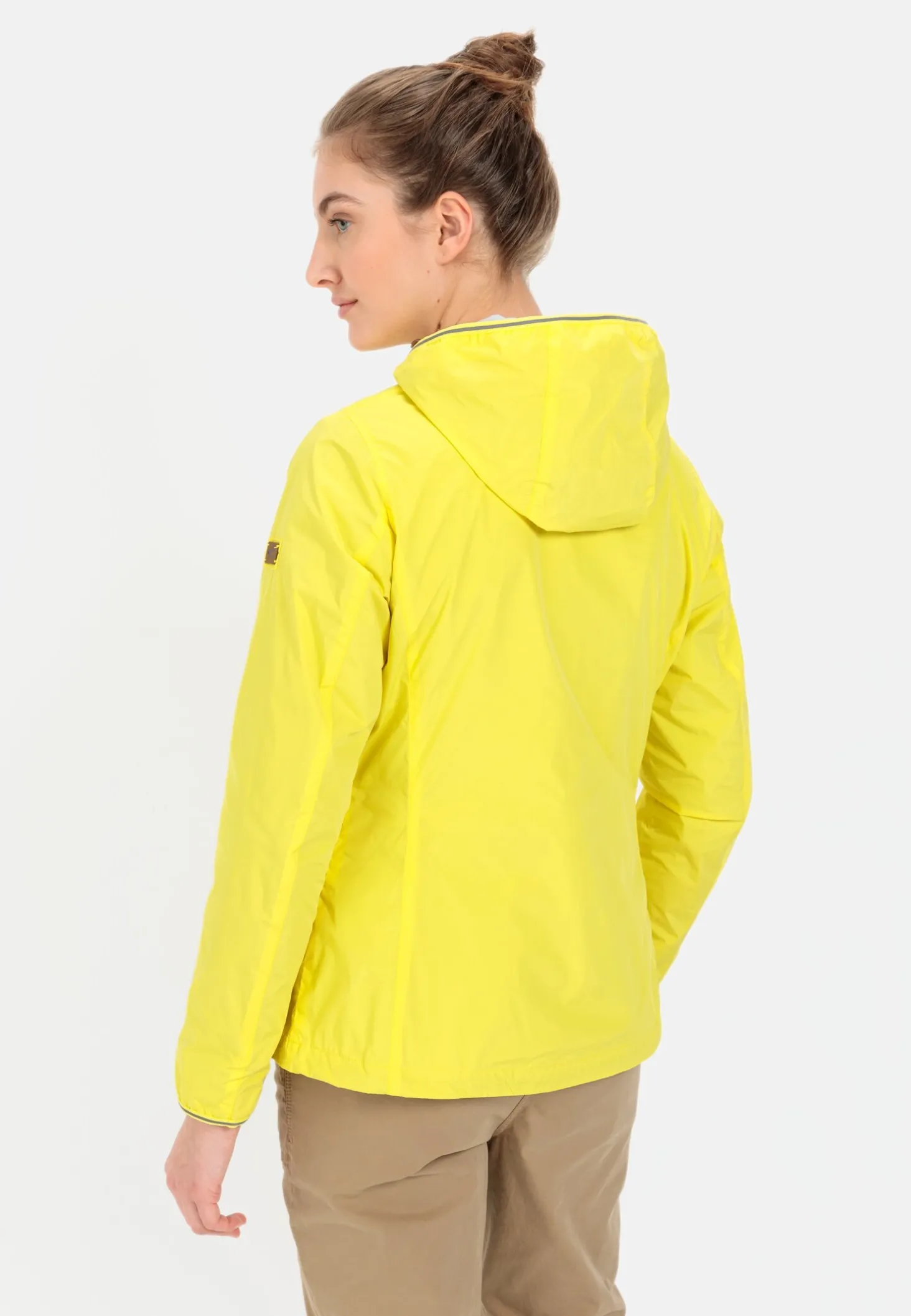 Funktioneller Windbreaker aus recyceltem Polyester