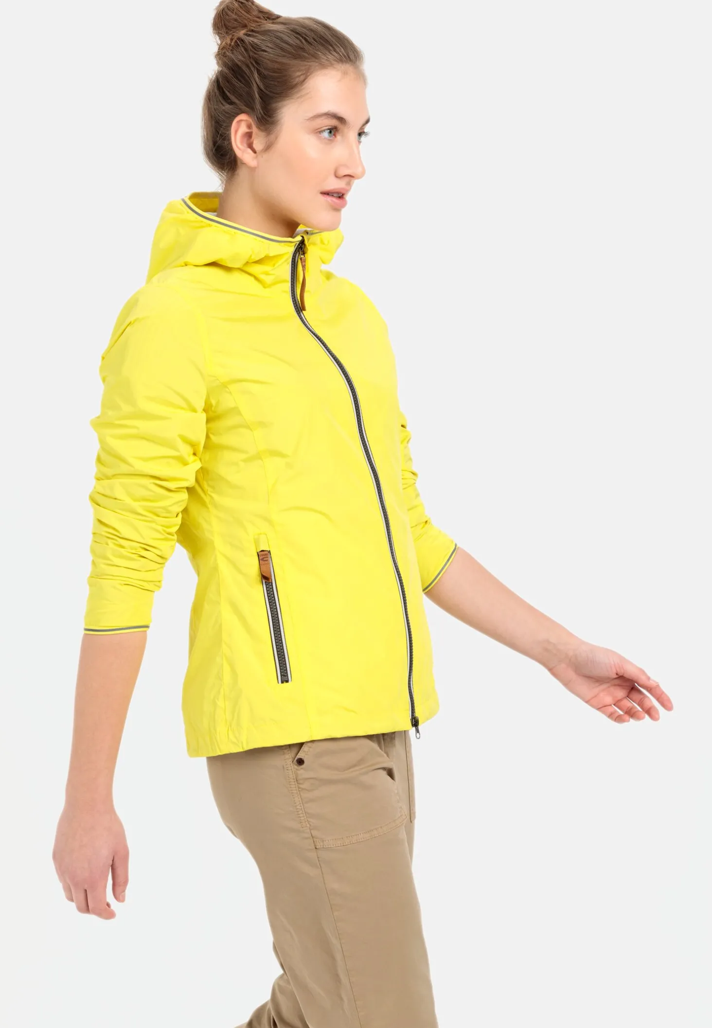 Funktioneller Windbreaker aus recyceltem Polyester