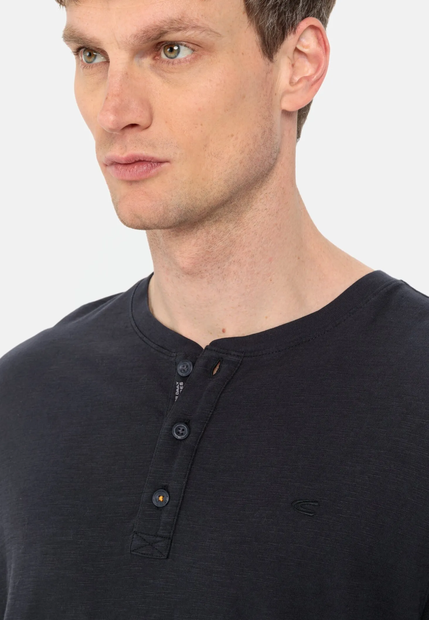 Henleyshirt aus nachhaltigem Organic Cotton