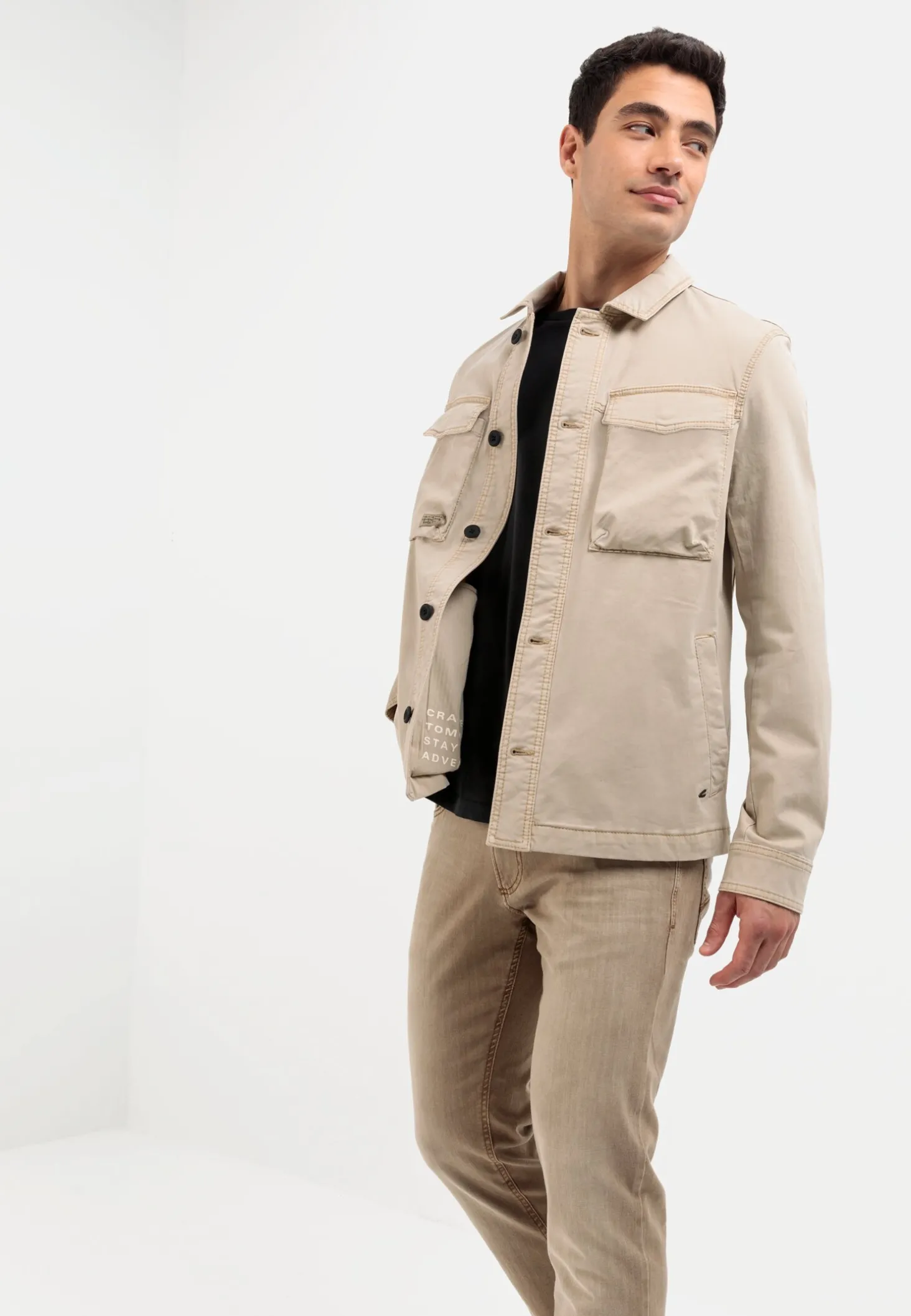 Indoorjacke im Regular Fit