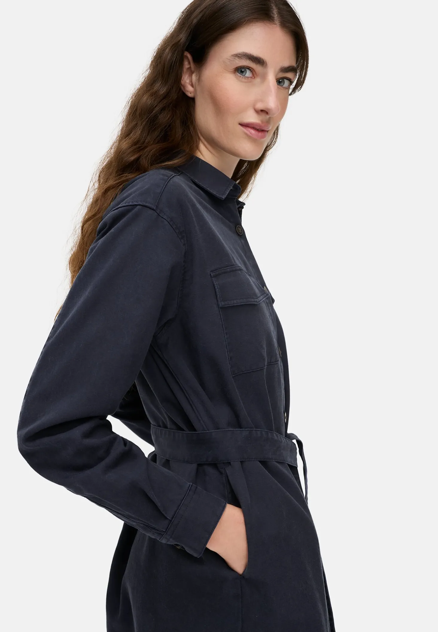 Kleid mit Taillengürtel