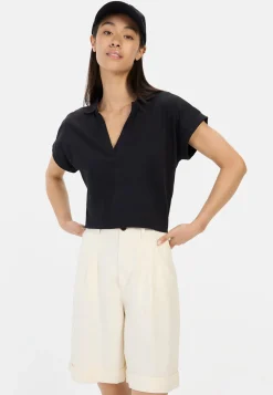 Kurzarmshirt mit Polokragen
