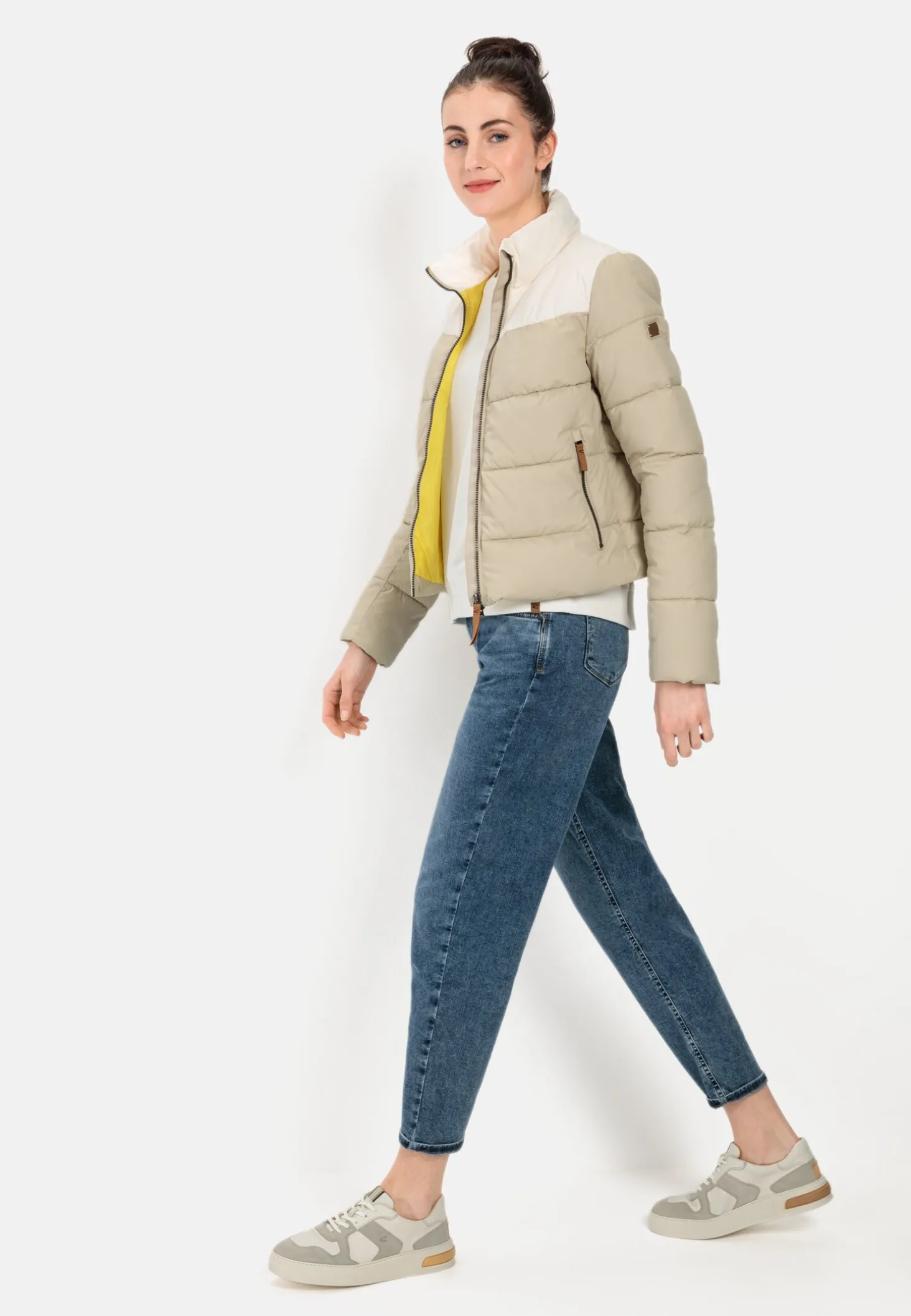 Kurze Pufferjacke aus recyceltem Polyester