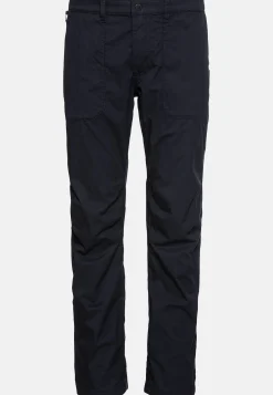 Leichte Chino im Relaxed Fit