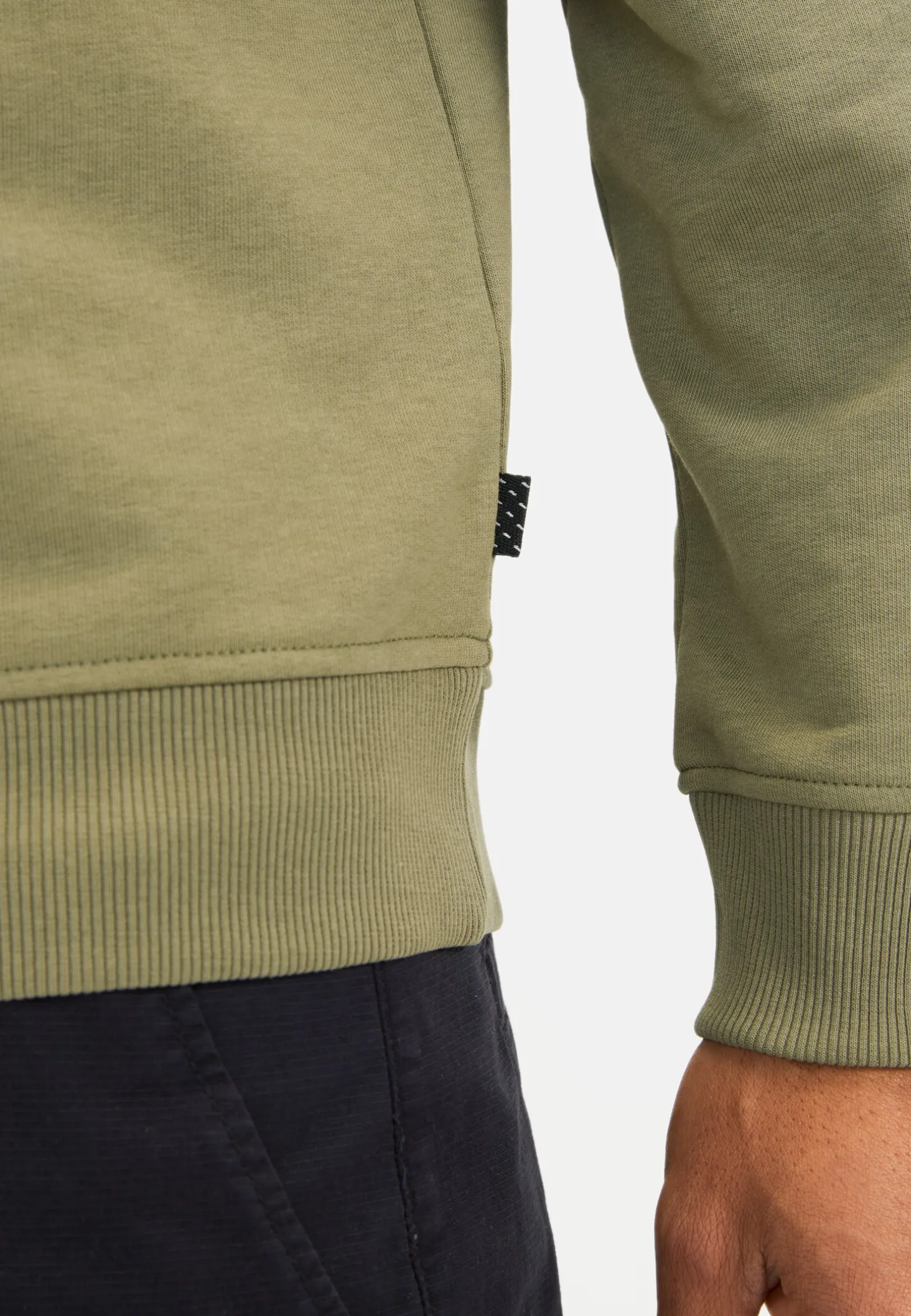 Lässiges Sweatshirt mit Kontrasttasche