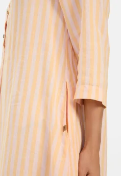 Mittellanges Kleid mit Rückenfalte