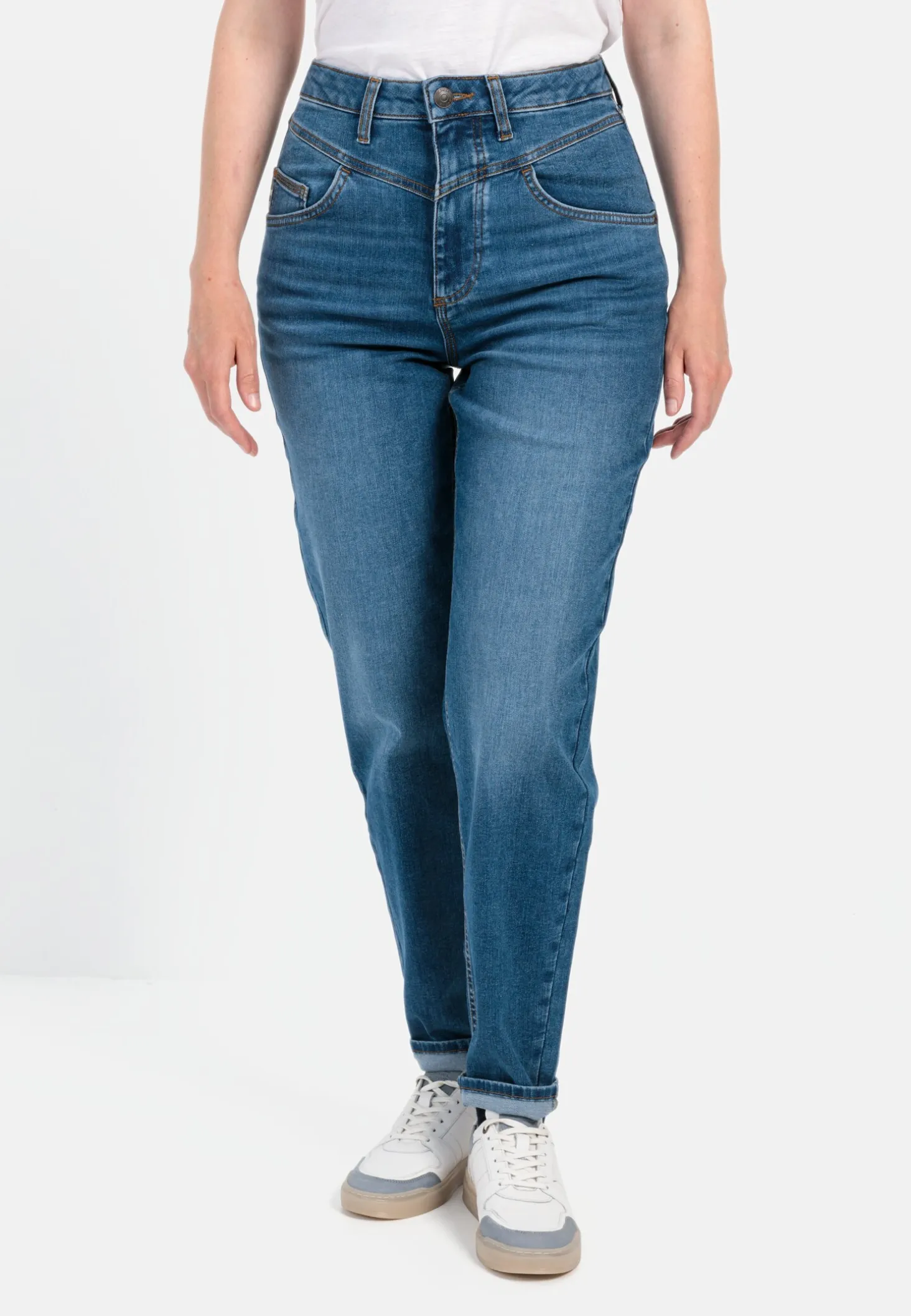 Mom Fit 5-Pocket Jeans