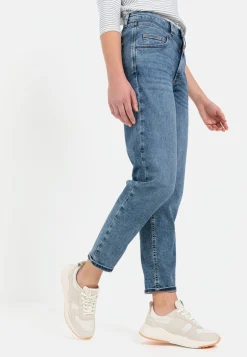Mom Fit 5-Pocket Jeans