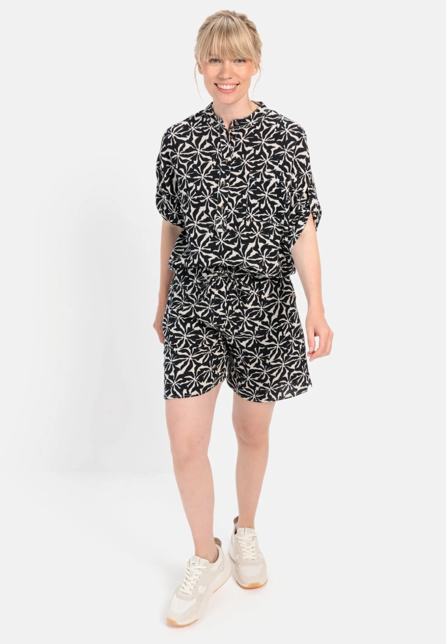 Musselin-Schlupfbluse im Allover-Print
