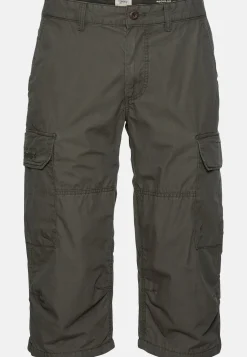 Regular Fit 3/4 Cargo Shorts