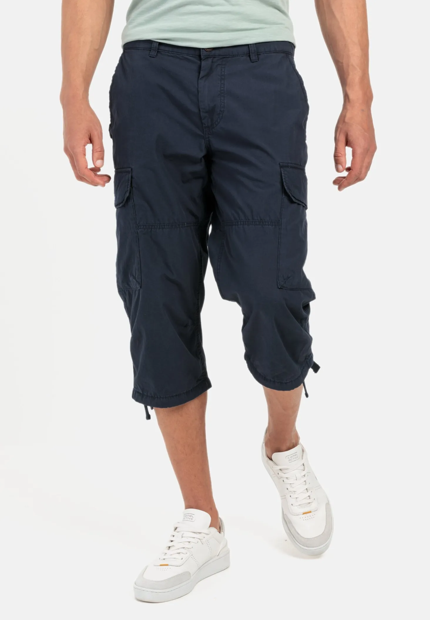 Regular Fit 3/4 Cargo Shorts