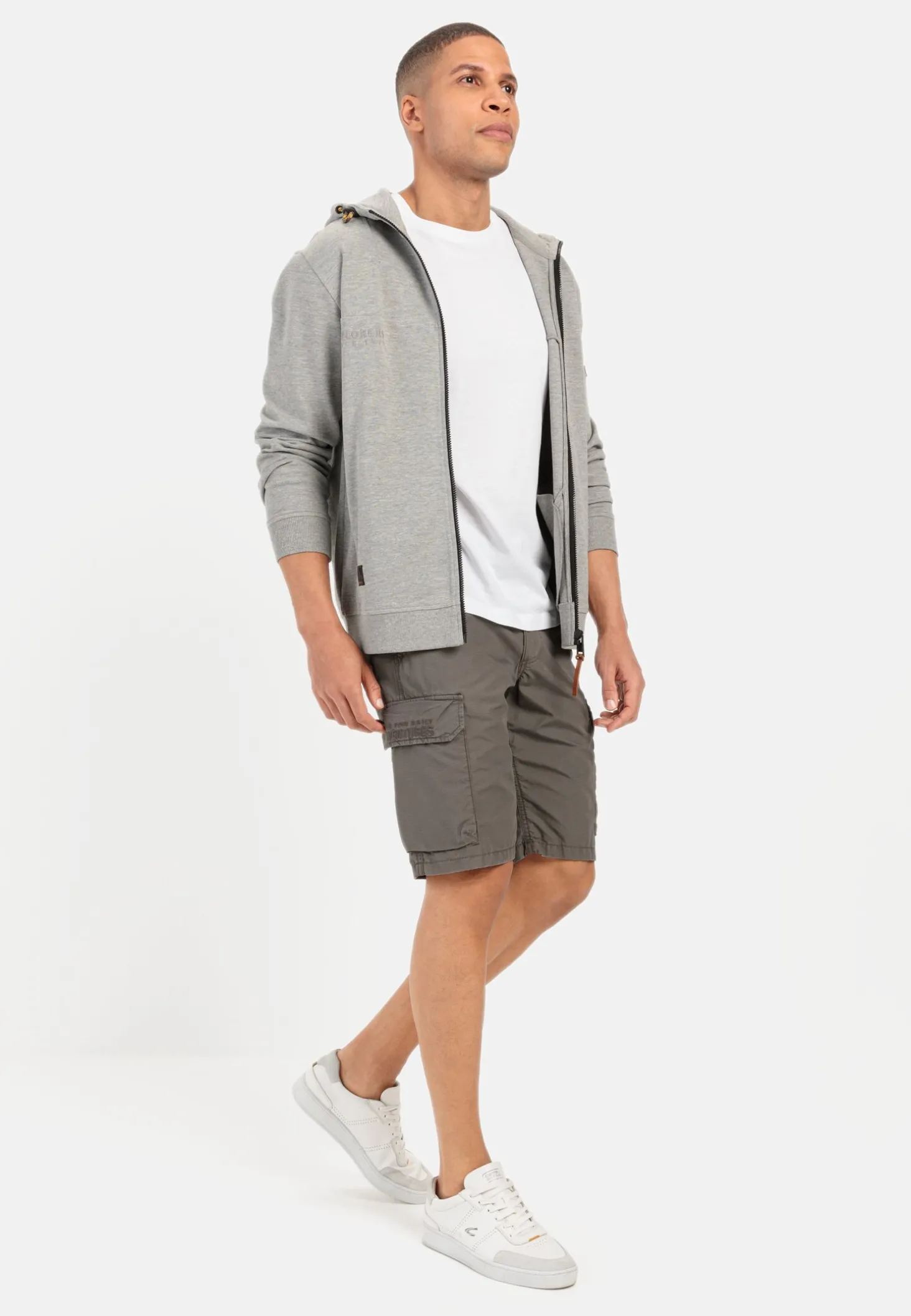 Regular Fit Cargo Shorts mit Minimal Print