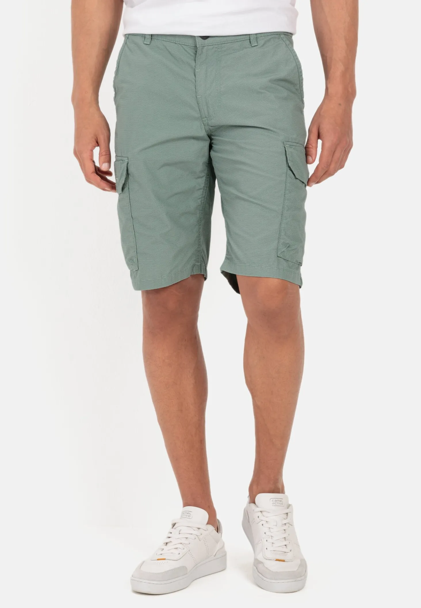 Regular Fit Cargo Shorts mit Minimal Print