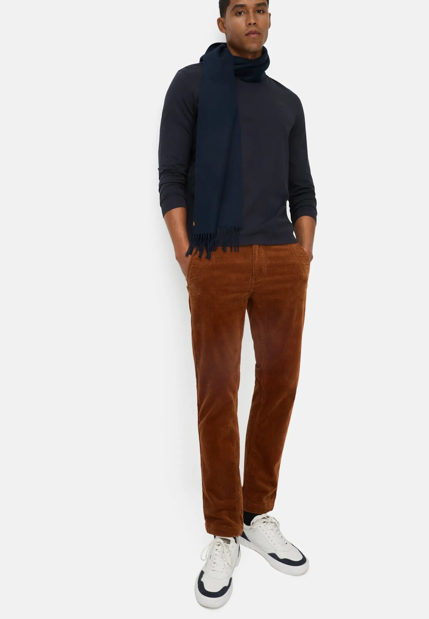 Regular Fit Chino Hose aus Cord