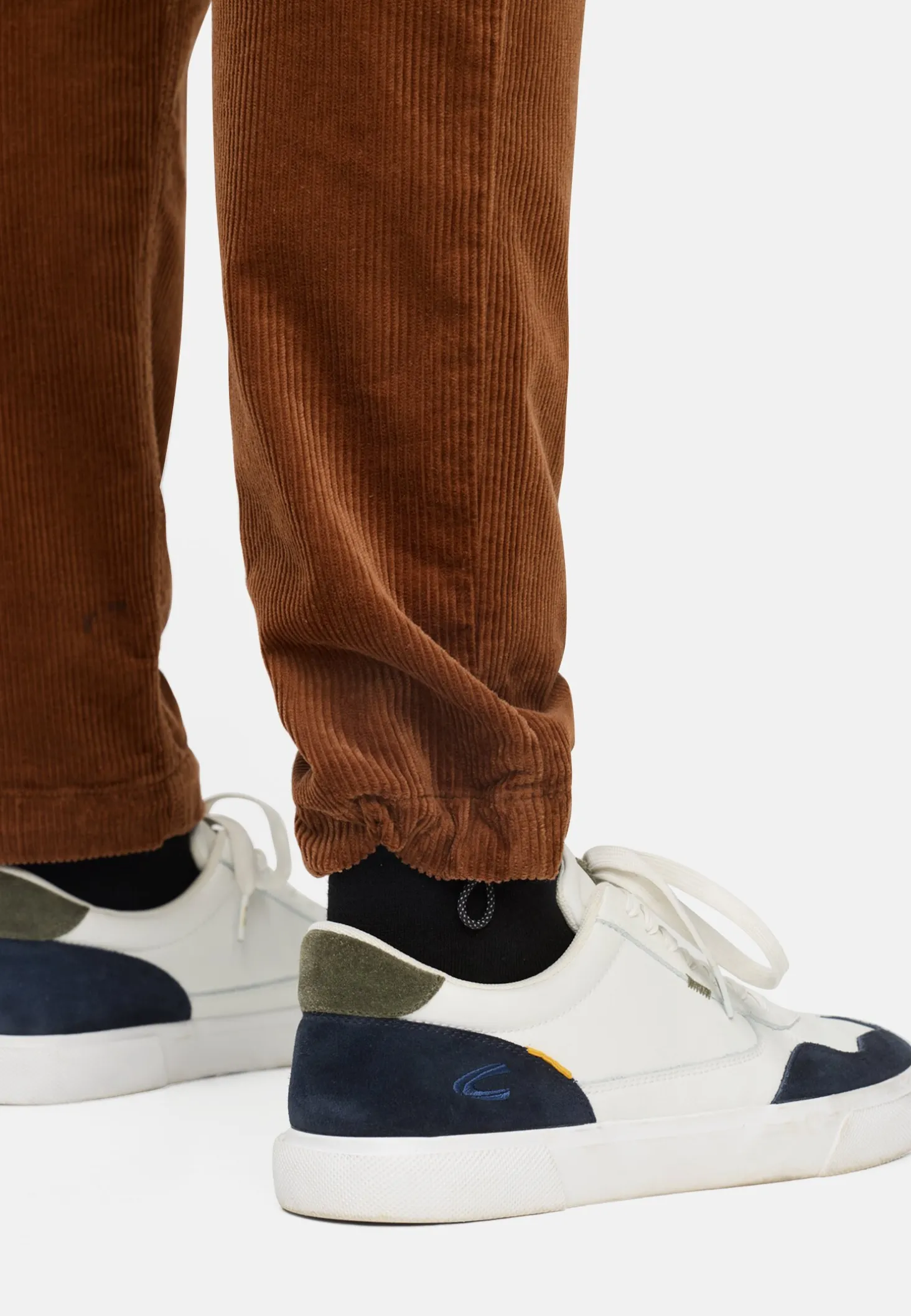 Regular Fit Chino Hose aus Cord