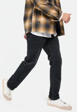 Relaxed Fit Cord Chino mit Thermofutter