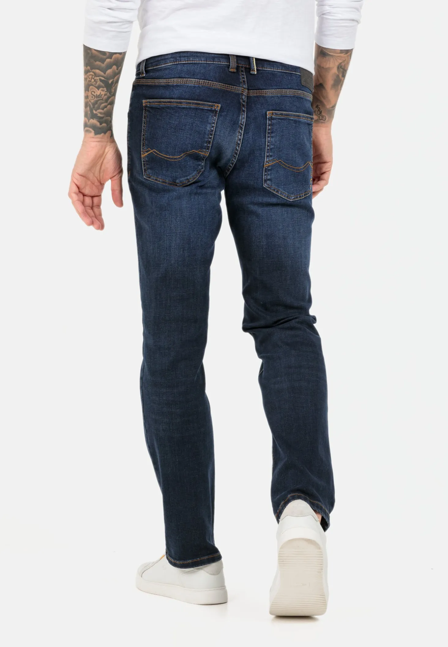 Relaxed Fit 5-Pocket Jeans
