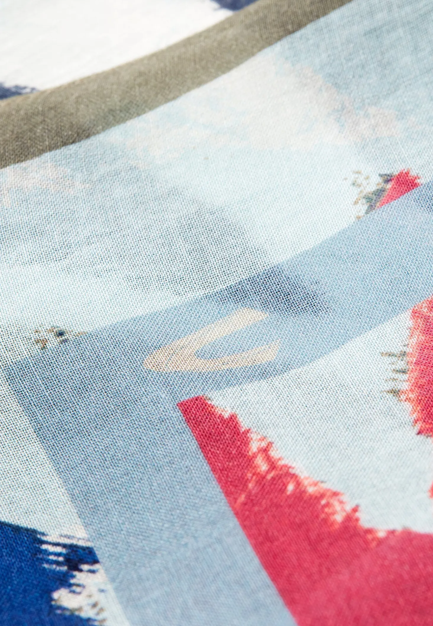Schal mit Allover Print