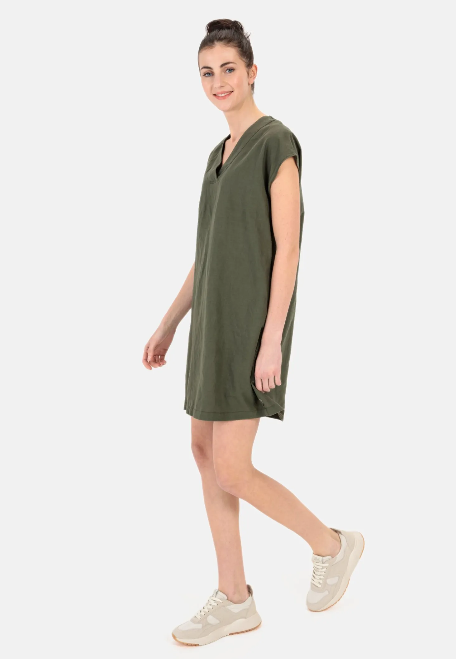 Schlupfkleid im sommerlichen Leinenmix