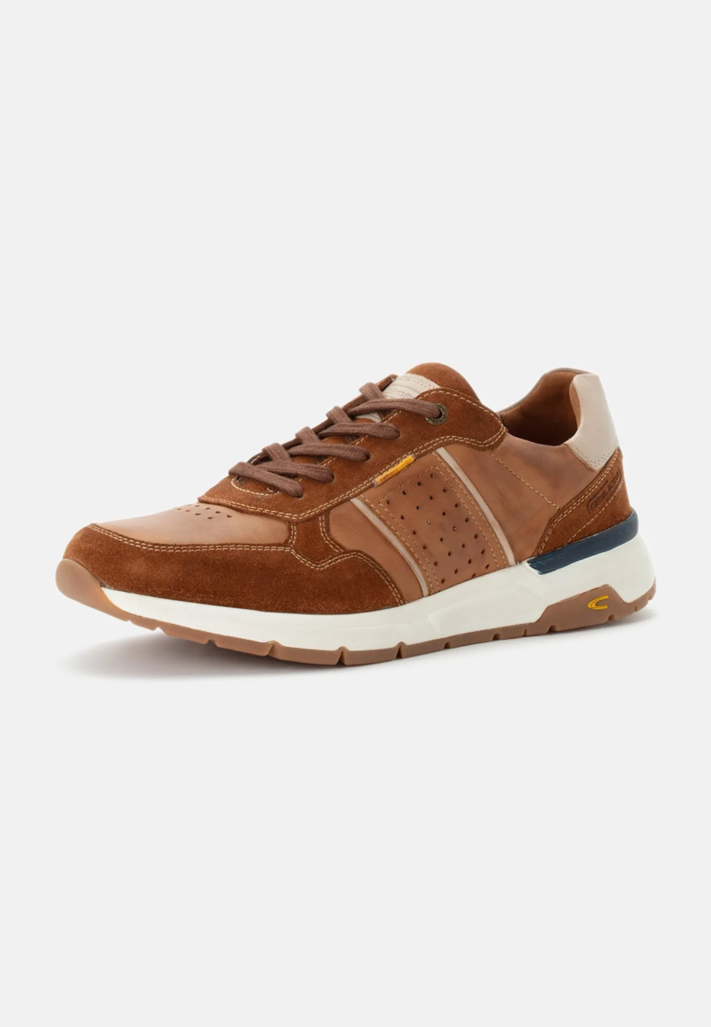 Schnürschuh mit Kontrastelementen