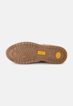 Schnürschuhe aus Leder