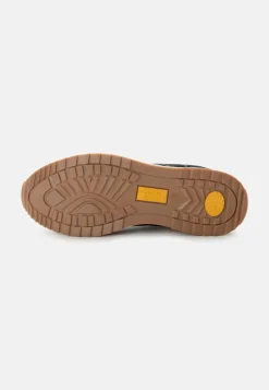 Schnürschuhe aus Leder