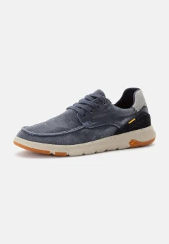 Sneaker aus Canvas mit Lederapplikationen