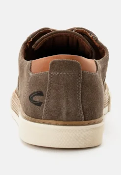 Sneaker aus Leder