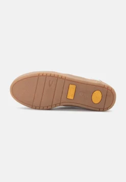 Sneaker aus Leder