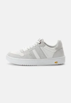Sneaker aus Leder