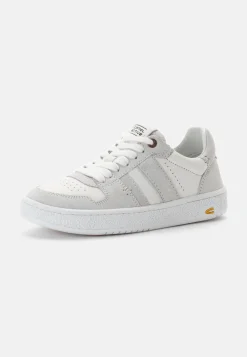 Sneaker aus Leder