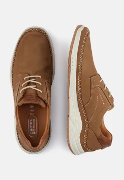 Sneaker aus Nubukleder