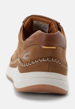 Sneaker aus Nubukleder