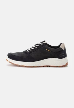 Sneaker aus Nubukleder