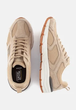 Sneaker aus Nubukleder