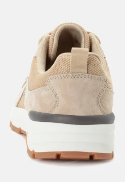 Sneaker aus Nubukleder