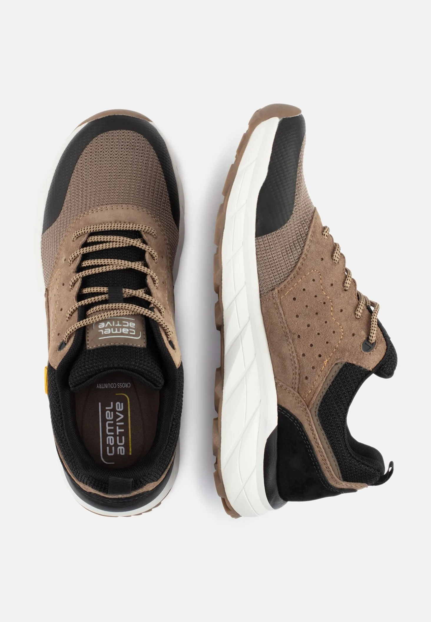 Sneaker aus Nubukleder und Textil