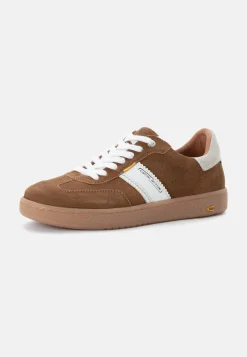 Sneaker aus Veloursleder
