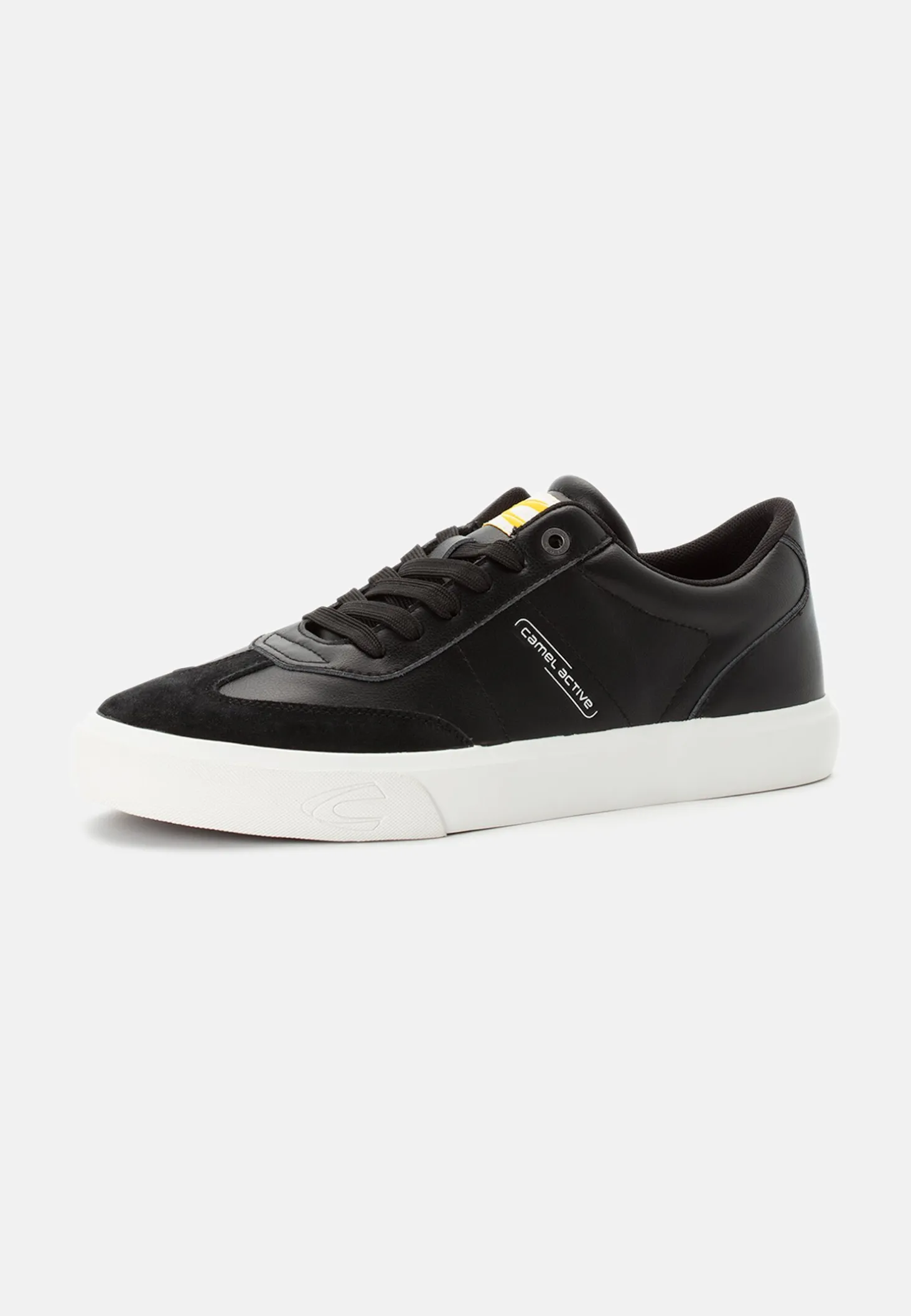 Sneaker mit Details aus Velourleder