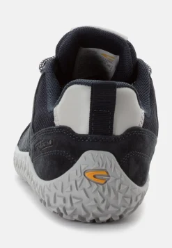 Sneaker mit flexibler Laufsohle