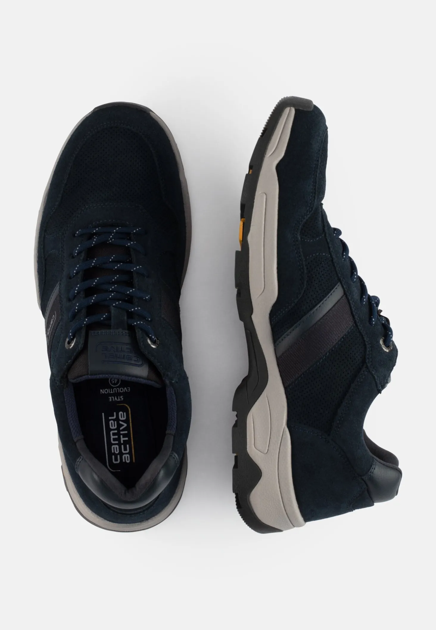 Sneaker mit griffiger Laufsohle