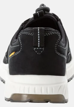 Sneaker mit Schnellschnürsystem
