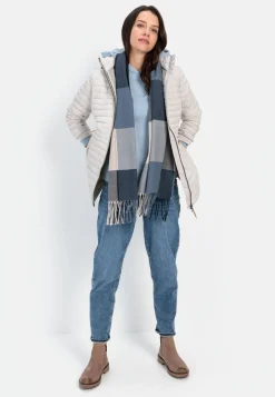 Steppjacke mit abnehmbarer Kapuze