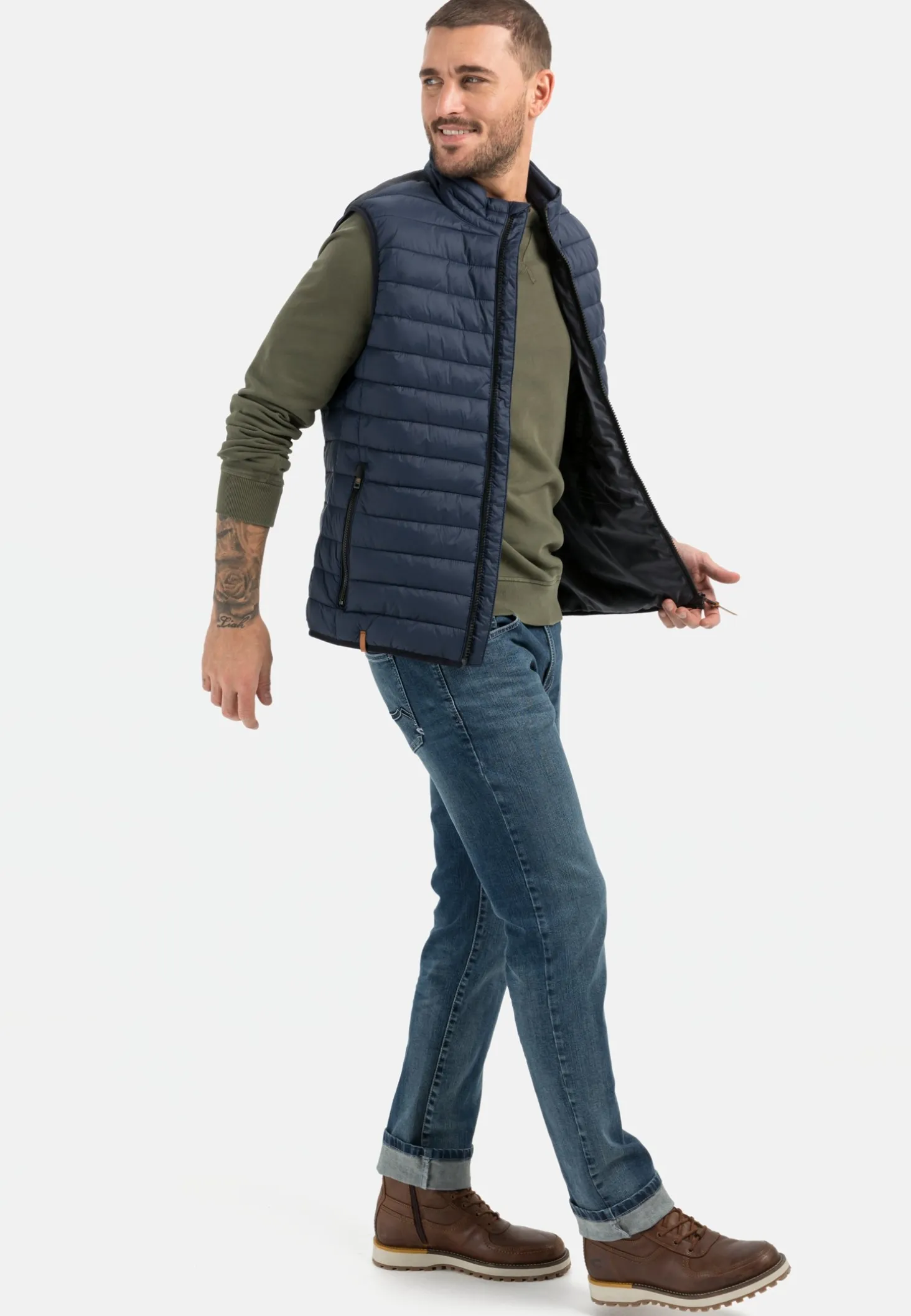 Steppweste mit horizontaler Steppung aus recyceltem Polyester