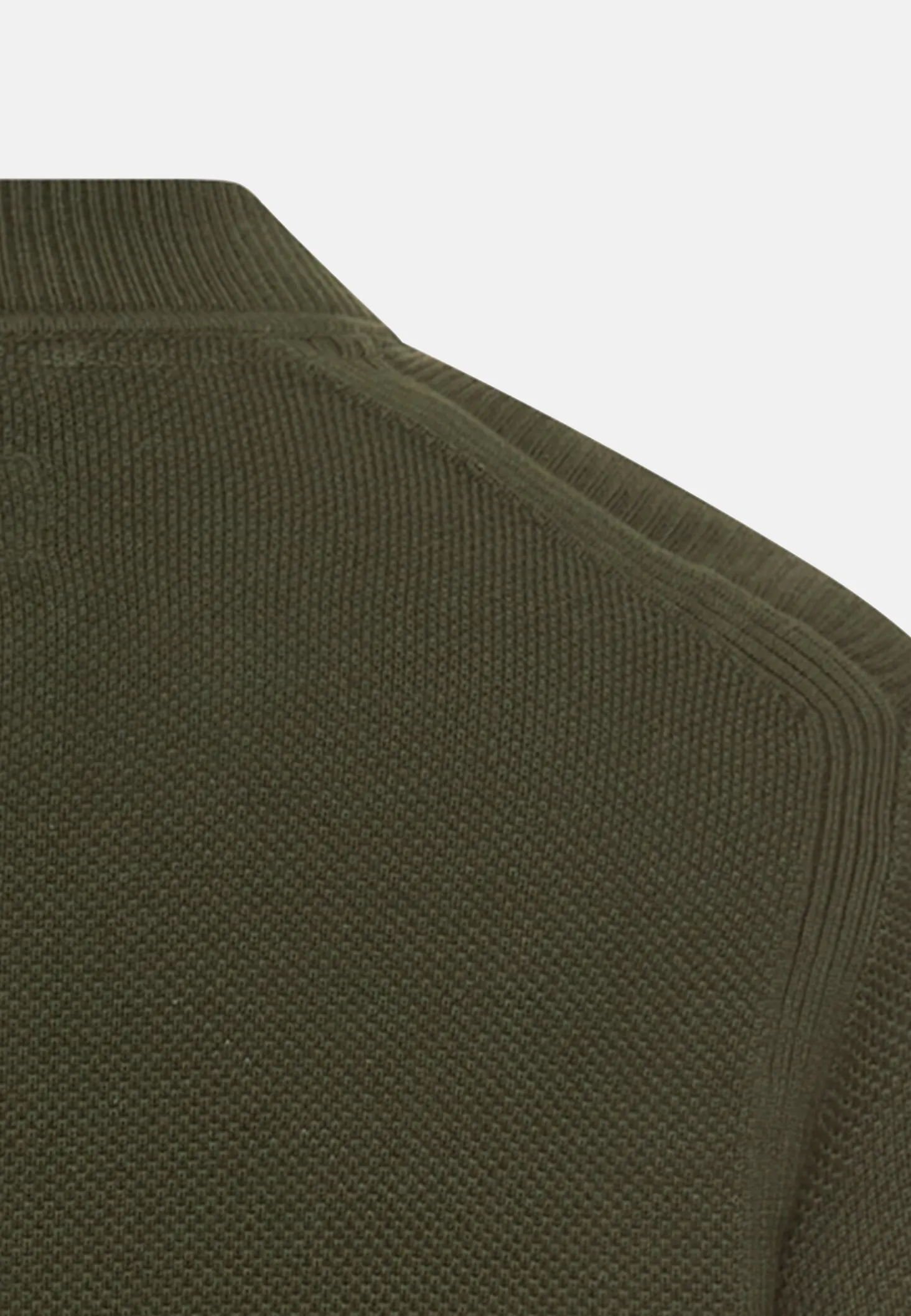 Strickjacke im Bomberstil
